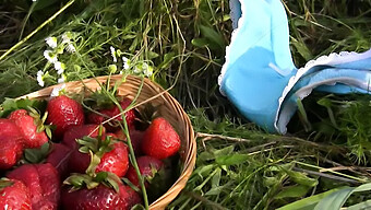 Girl With A Sweet Pussy In A Strawberry Field