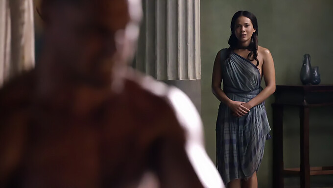 Samling Av Sensuelle Øyeblikk Fra Spartacus Sesong 1 Med Lesley-Ann Brandt Og Viva Bianca