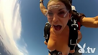 Vzrušující Skydiving Dobrodružství Exkluzivně Pro Členy Txxx.Com