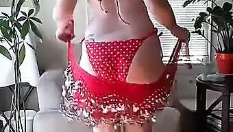 Steamy Show By A Naughty Granny In A Bikini